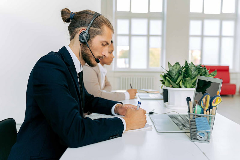 Help desk analyst